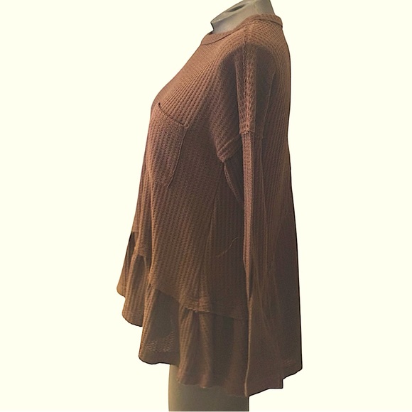 Small •Oversized•Waffle Knit•Peplum•Long Sleeve Tunic•Warm•Figure Flattering - Picture 3 of 4
